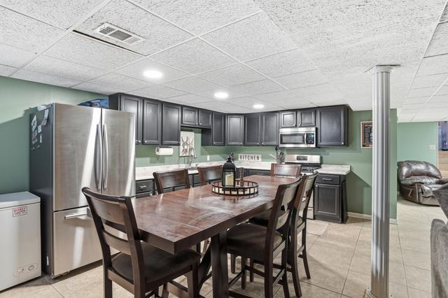 12022 W 90th Avenue, St. John, IN 46373