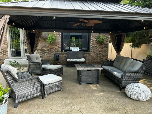 12022 W 90th Avenue, St. John, IN 46373