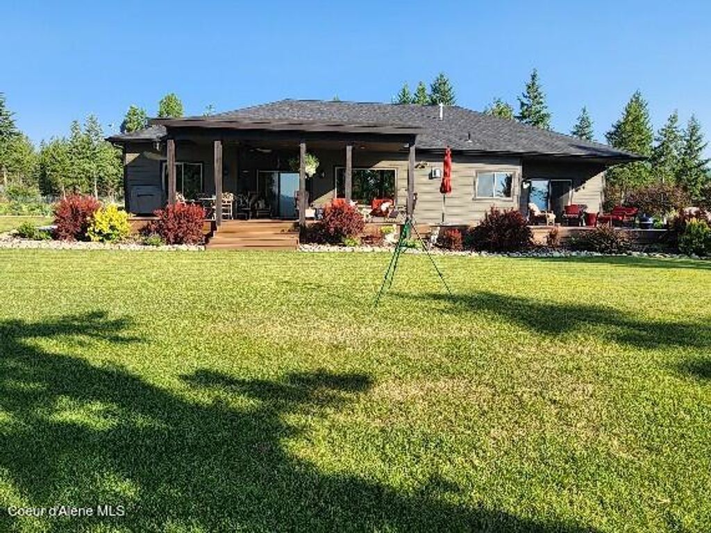 49 Miley CT, Moyie Springs, ID 83845 photo 2