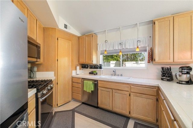 23262 Joaquin Ridge, Murrieta, CA 92562