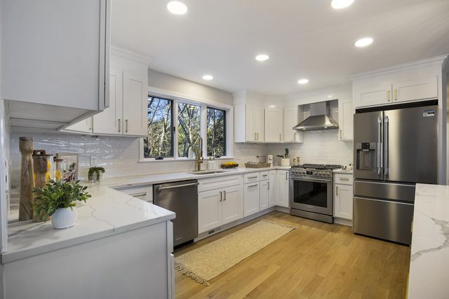 170 Forest Hills Road, Cotuit, MA 02635