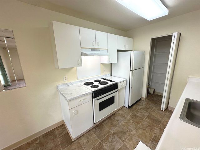 94-533 Lumiaina Street B203, Waipahu, HI 96797