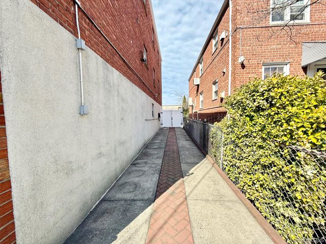 2123 Amory Court, Ridgewood, NY 11385