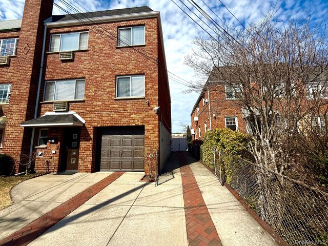 2123 Amory Court, Ridgewood, NY 11385