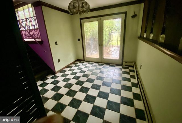 143 BACK BROOK RD, Ringoes, NJ 08551