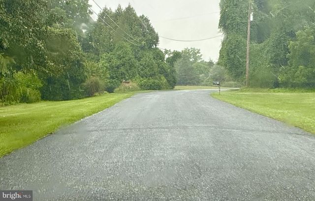 143 BACK BROOK RD, Ringoes, NJ 08551