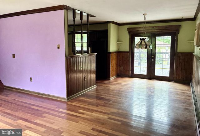 143 BACK BROOK RD, Ringoes, NJ 08551