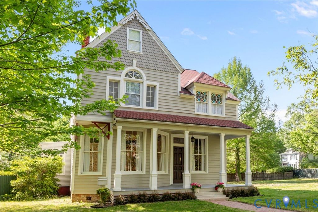 802 S Center St, Ashland, VA 23005