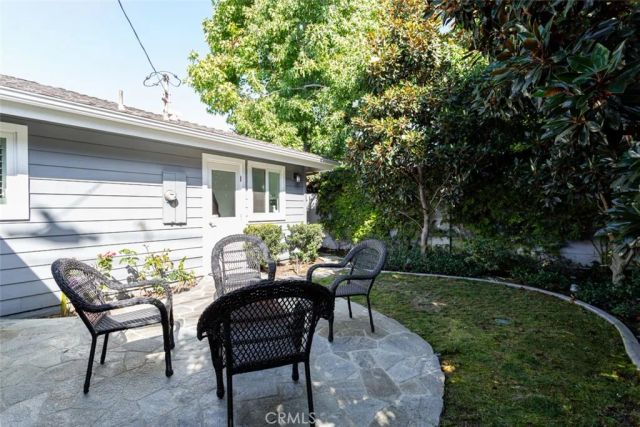 2043 N Capella Court, Costa Mesa, CA 92626