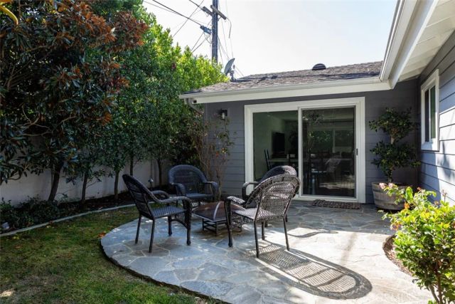 2043 N Capella Court, Costa Mesa, CA 92626