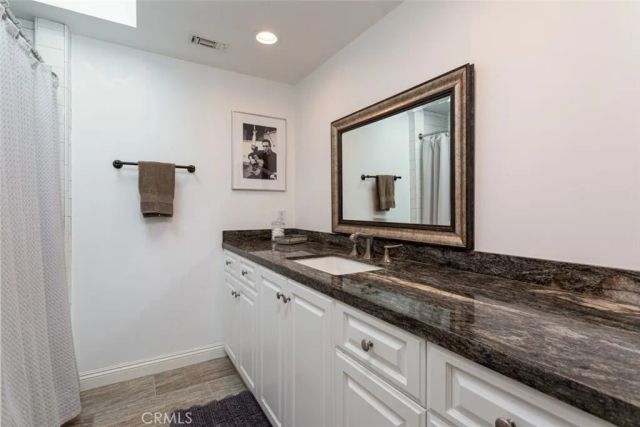 2043 N Capella Court, Costa Mesa, CA 92626