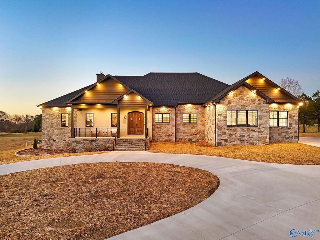 5168 Georgia Mountain Road, Guntersville, AL 35976