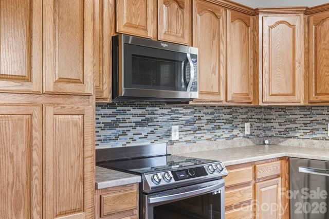 4 Carter Hill Drive, Leicester, NC 28748