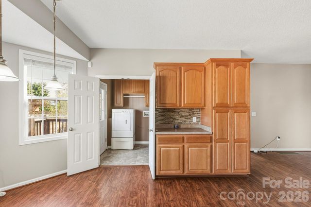 4 Carter Hill Drive, Leicester, NC 28748