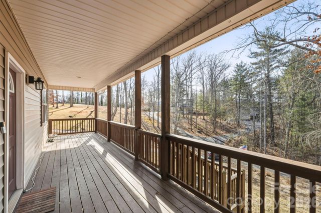 4 Carter Hill Drive, Leicester, NC 28748