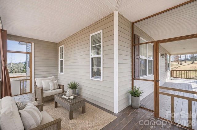 4 Carter Hill Drive, Leicester, NC 28748