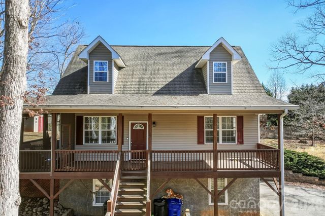 4 Carter Hill Drive, Leicester, NC 28748