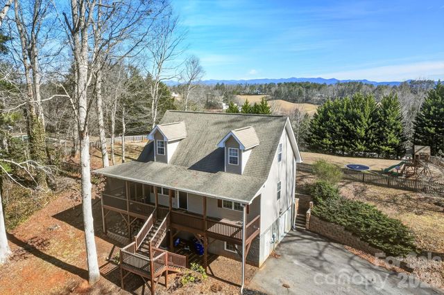 4 Carter Hill Drive, Leicester, NC 28748