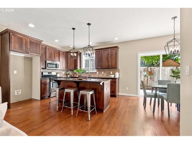 16846 Sw KAVITT Ln, Beaverton, OR 97078