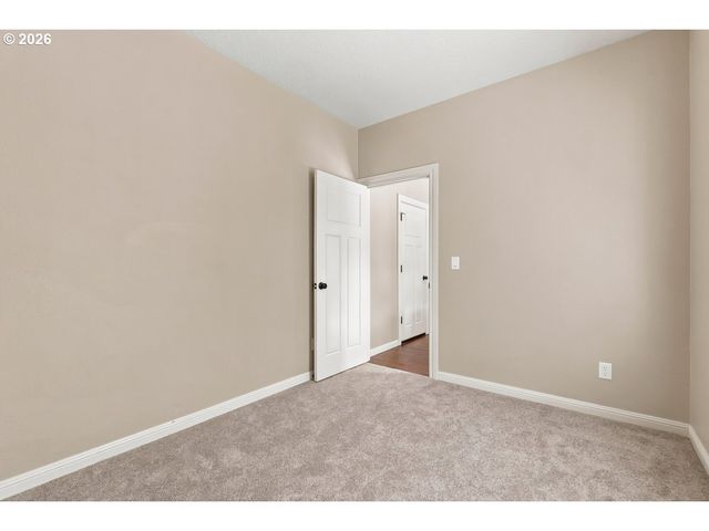 16846 Sw KAVITT Ln, Beaverton, OR 97078