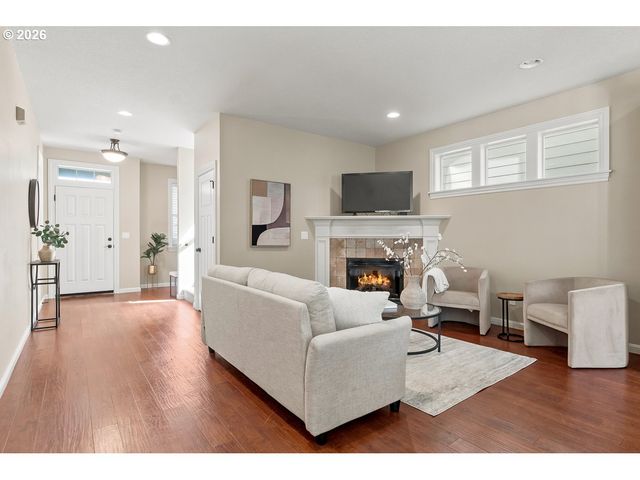 16846 Sw KAVITT Ln, Beaverton, OR 97078