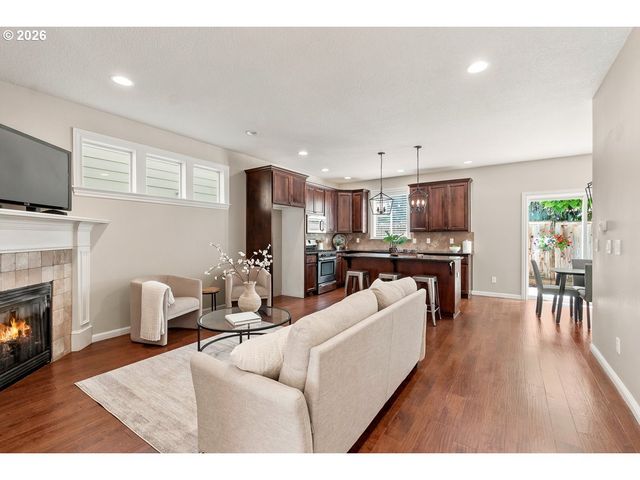 16846 Sw KAVITT Ln, Beaverton, OR 97078