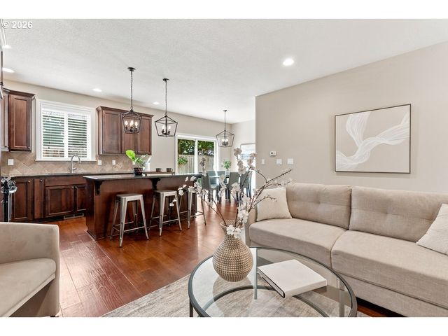 16846 Sw KAVITT Ln, Beaverton, OR 97078