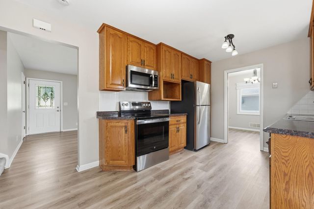 6407 Orchard Avenue N, Brooklyn Park, MN 55429