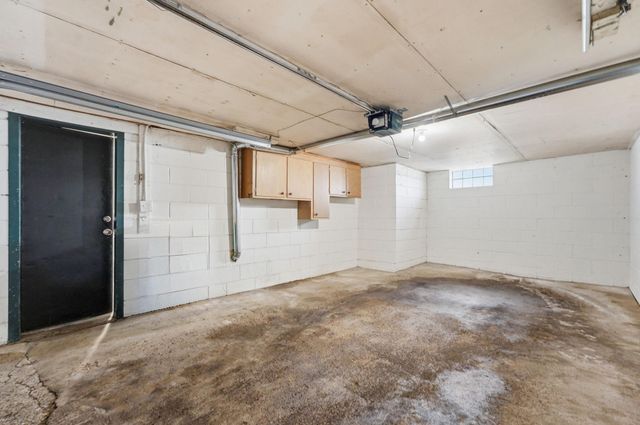 6407 Orchard Avenue N, Brooklyn Park, MN 55429