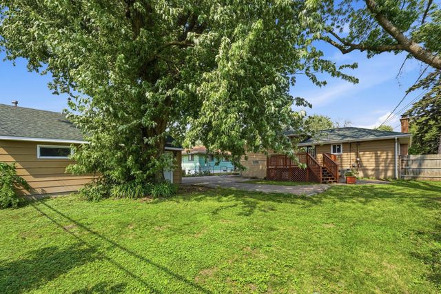 6407 Orchard Avenue N, Brooklyn Park, MN 55429