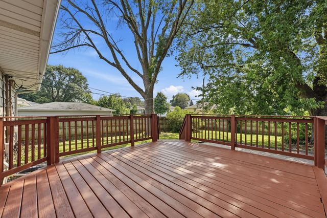 6407 Orchard Avenue N, Brooklyn Park, MN 55429