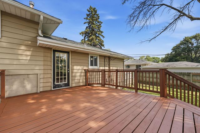 6407 Orchard Avenue N, Brooklyn Park, MN 55429