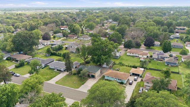 6407 Orchard Avenue N, Brooklyn Park, MN 55429