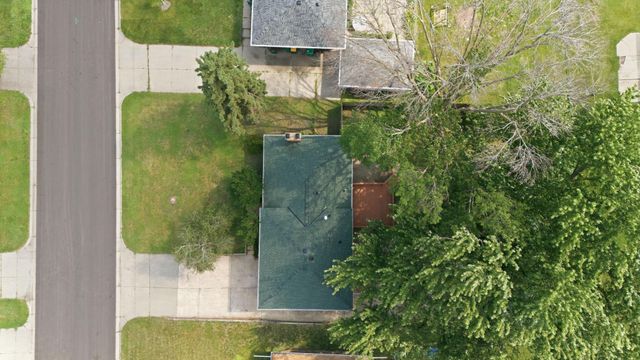 6407 Orchard Avenue N, Brooklyn Park, MN 55429