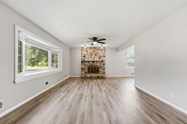 6407 Orchard Avenue N, Brooklyn Park, MN 55429