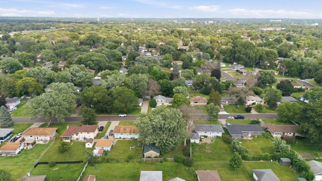 6407 Orchard Avenue N, Brooklyn Park, MN 55429
