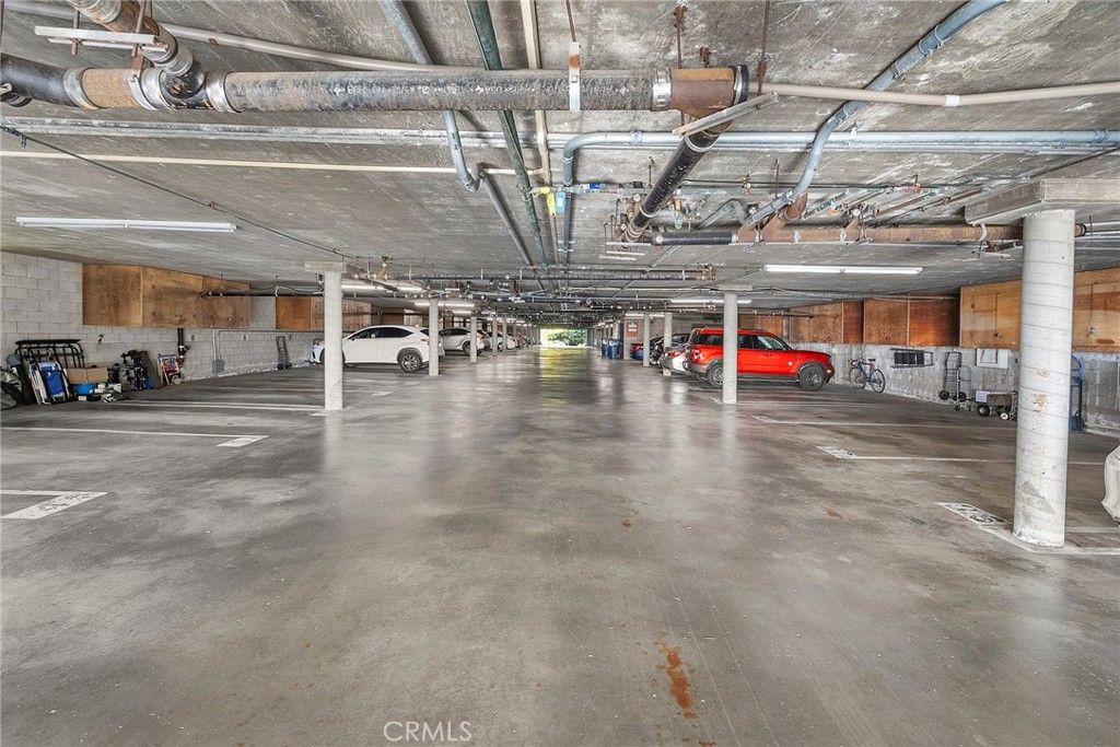 property-img