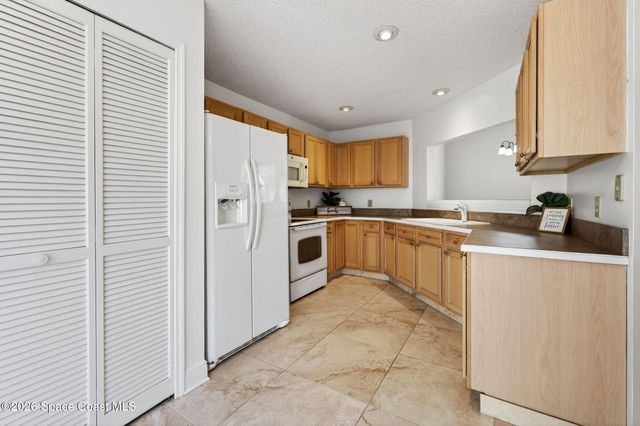 737 Green Valley Lane, Melbourne, FL 32940