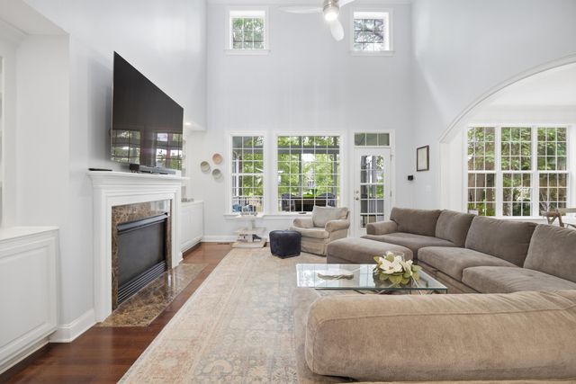 2772 Oak Manor Drive, Mount Pleasant, SC 29466