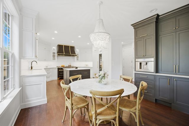 2772 Oak Manor Drive, Mount Pleasant, SC 29466