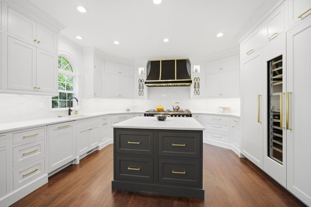 2772 Oak Manor Drive, Mount Pleasant, SC 29466
