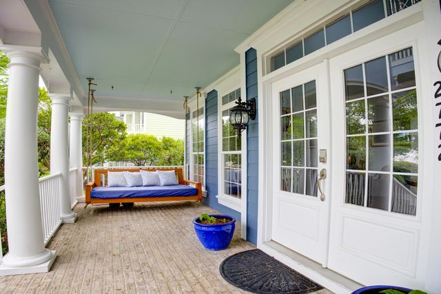 2772 Oak Manor Drive, Mount Pleasant, SC 29466