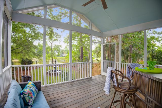 2772 Oak Manor Drive, Mount Pleasant, SC 29466