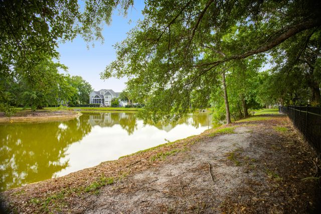 2772 Oak Manor Drive, Mount Pleasant, SC 29466