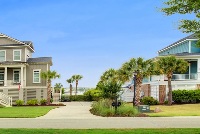 2772 Oak Manor Drive, Mount Pleasant, SC 29466