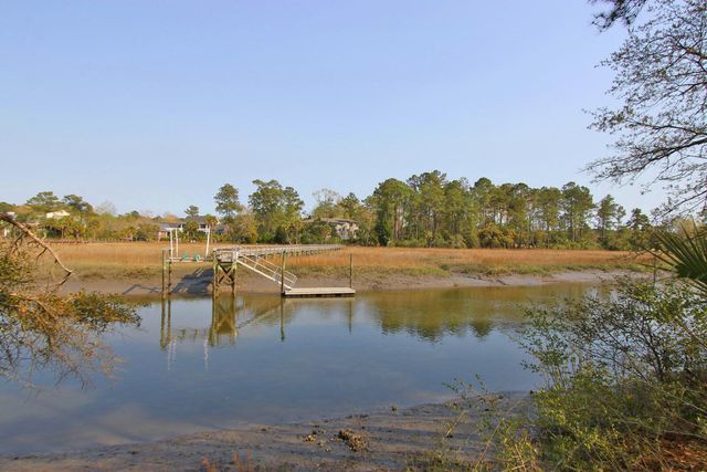 2772 Oak Manor Drive, Mount Pleasant, SC 29466
