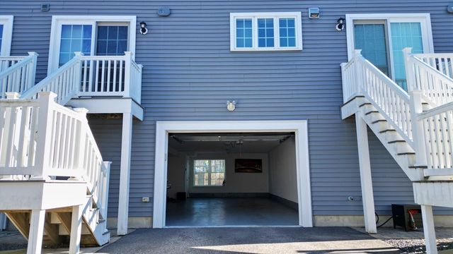 2 Mitchell Ln B, Weymouth, MA 02190