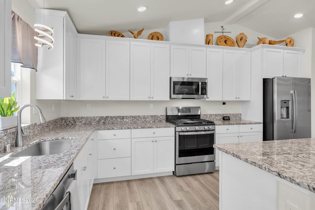 1140 Banner Peak Drive, Carson City, NV 89701