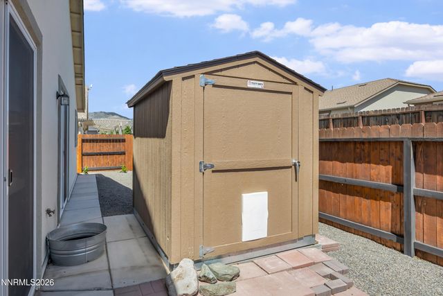 1140 Banner Peak Drive, Carson City, NV 89701