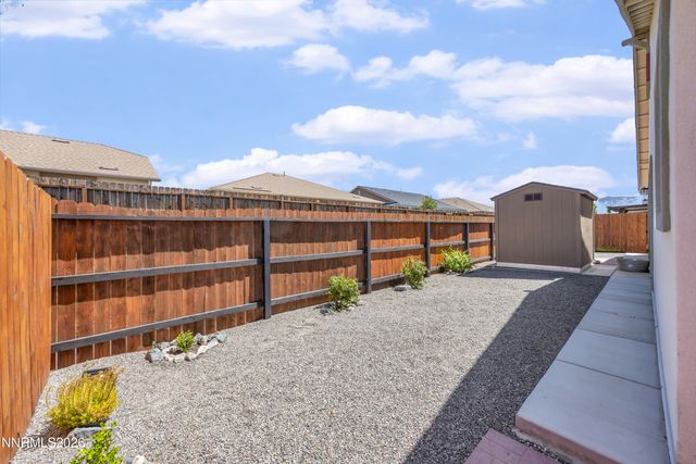 1140 Banner Peak Drive, Carson City, NV 89701
